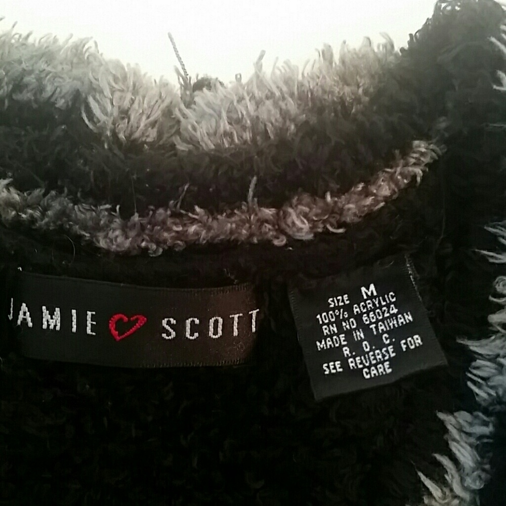 Sweater - Picture 5 of 5